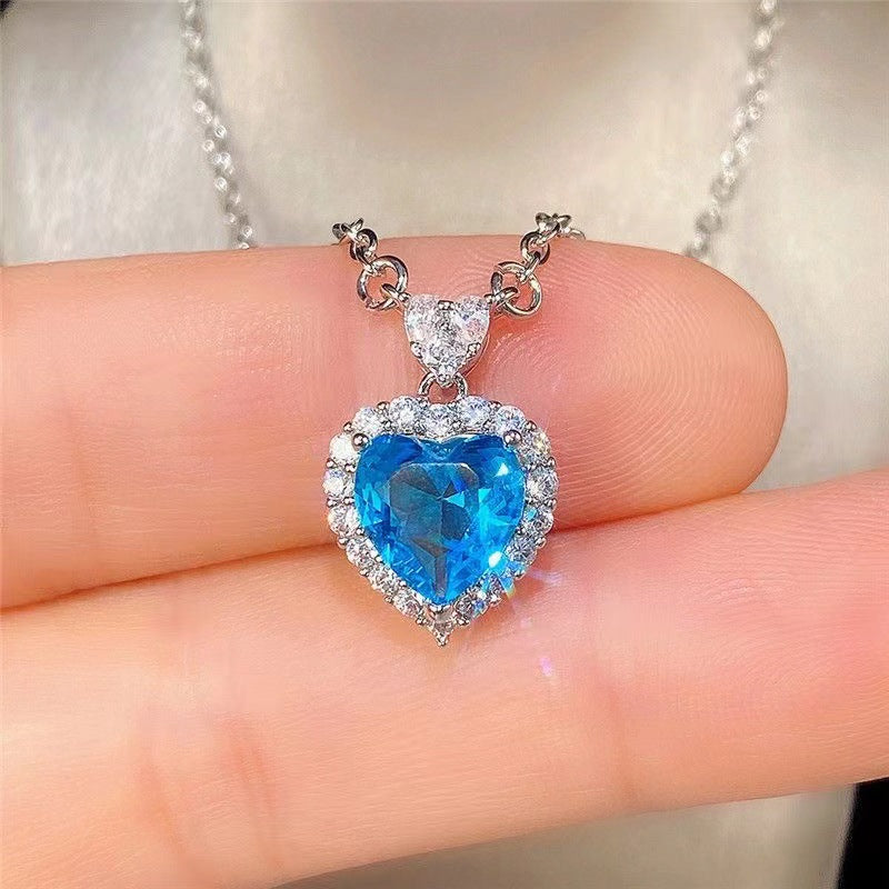Stylish, understated luxury, niche rings, earrings, and clavicle necklaces