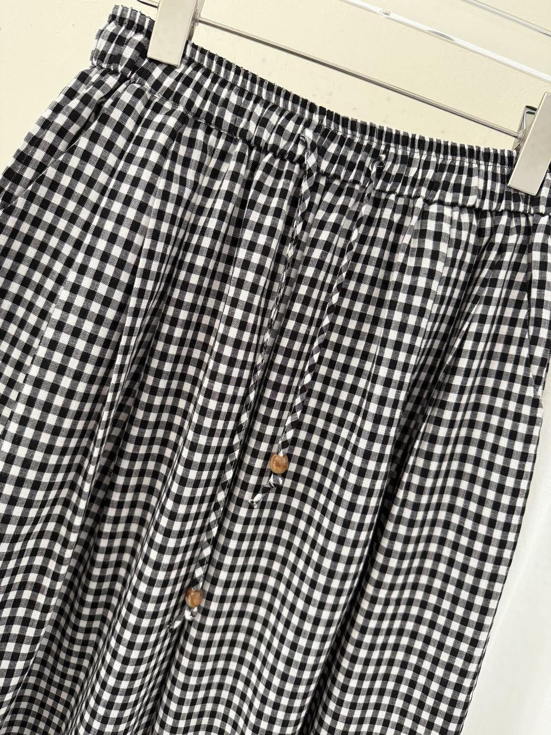 Straight-leg nine-inch casual pants