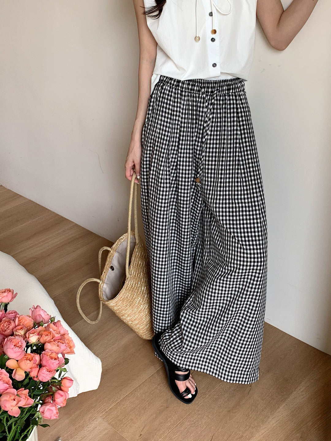 Straight-leg nine-inch casual pants